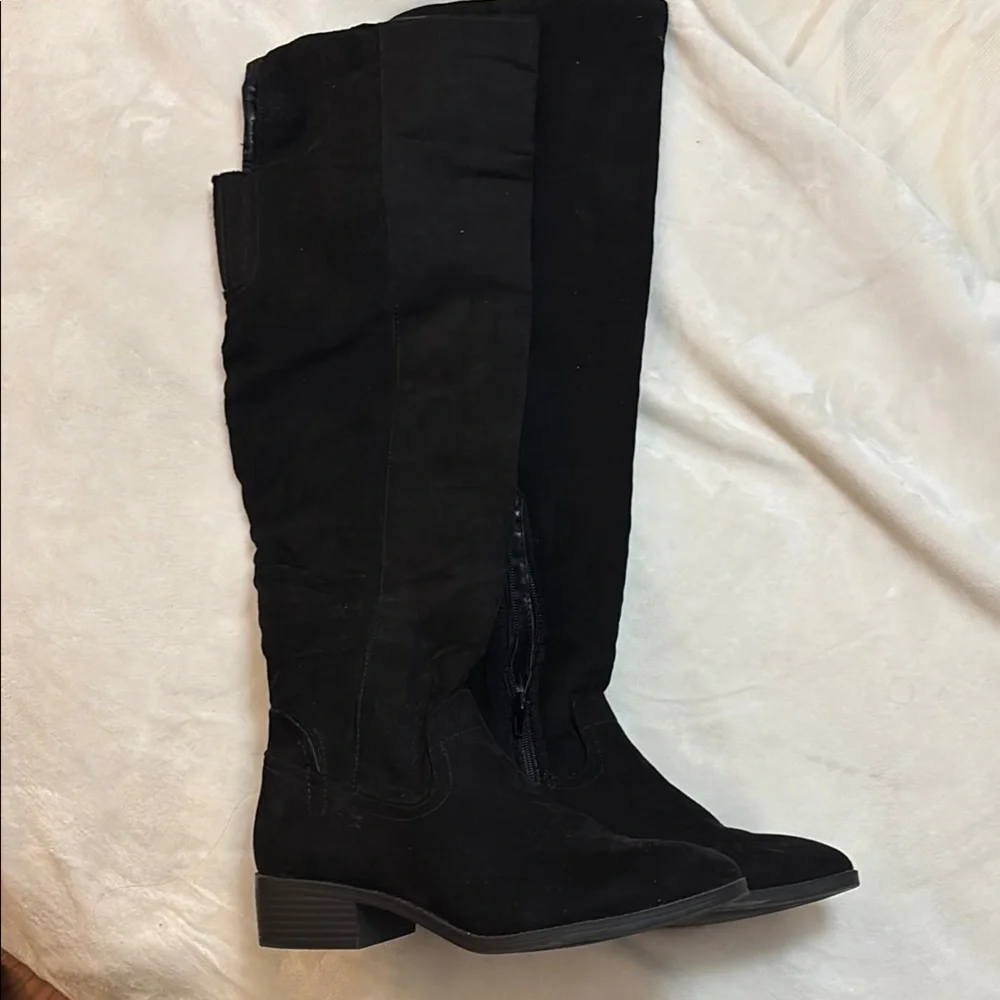 Women's‎ Black Knee-High Boots